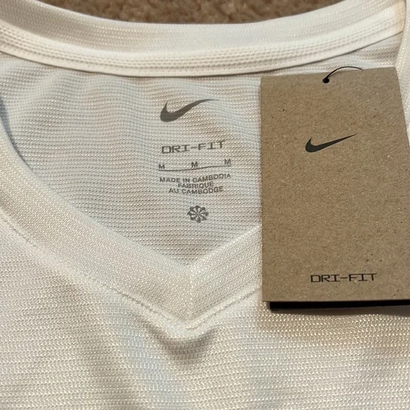 NWT Men's NikeCourt Dri-FIT Rafa Challenger Tennis Top, White, M DD8547 100 - Picture 4 of 8